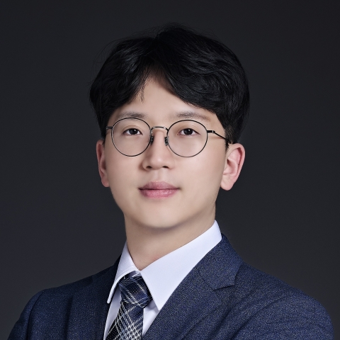 Byeongnam Lee